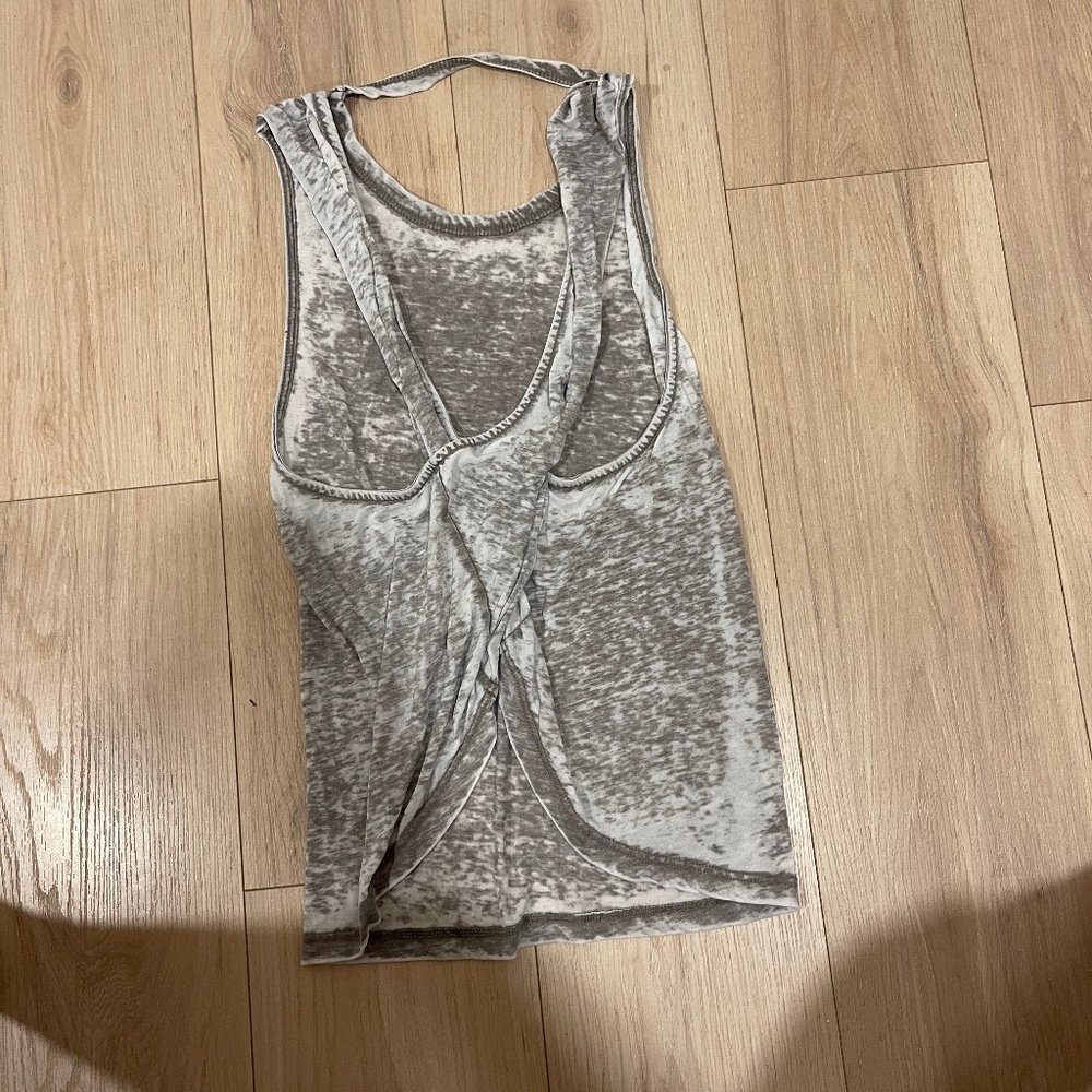 Lulu's tank top
